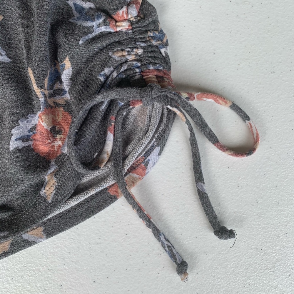 Floral Shorts - Picture 3 of 5